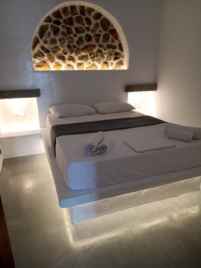 Traditional House Under The Castle Astypalaia Exterior photo